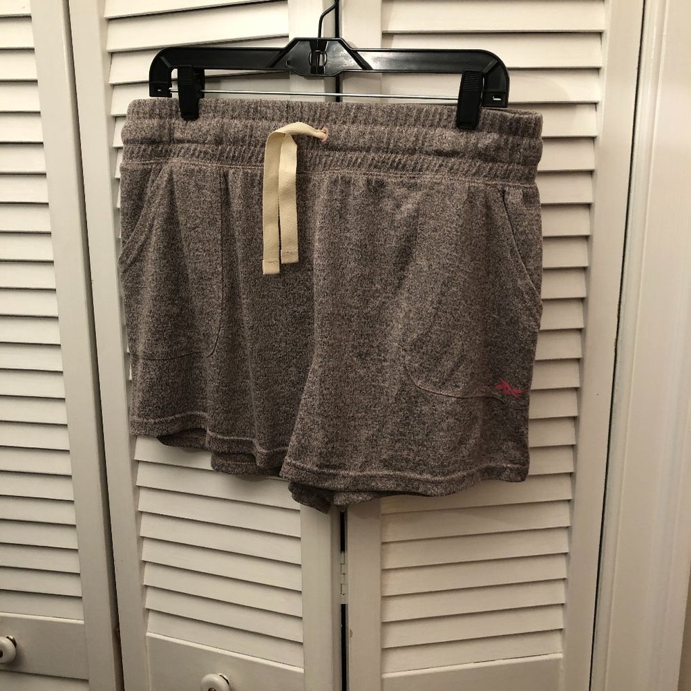 Reebok women active gray shorts, XL